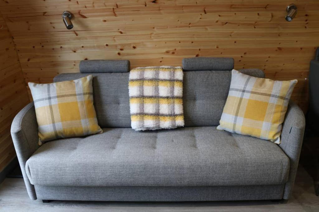Vila Glampods Glamping Pod - Meet Highland Cows And Sheep Elgin Exteriér fotografie